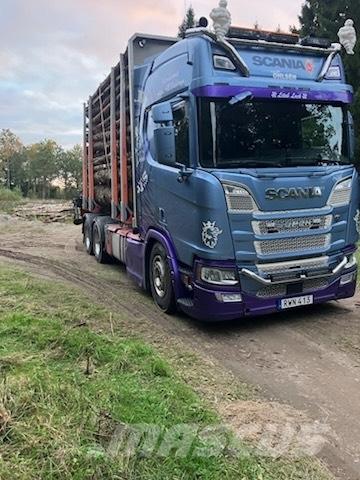 Scania R650B6X4NB Metsaveokid