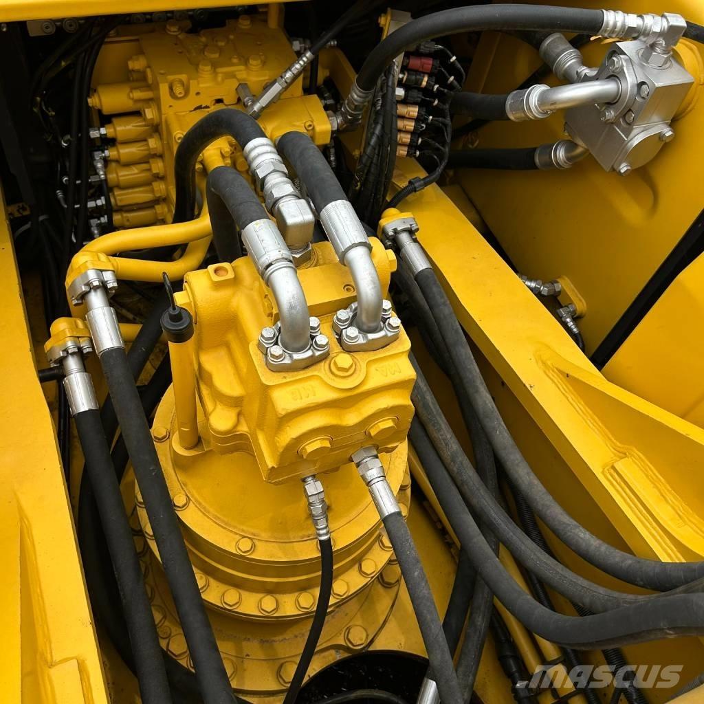 Komatsu 450 Roomikekskavaatorid