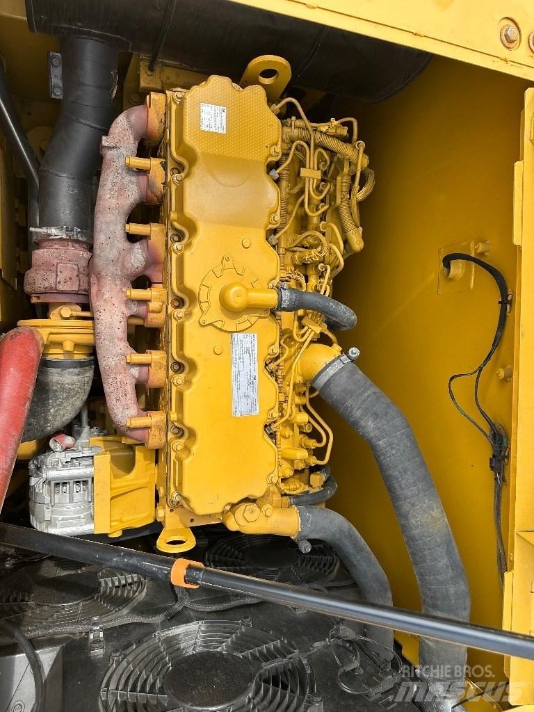 CAT CAT320 Väikeekskavaatorid 7t-12t