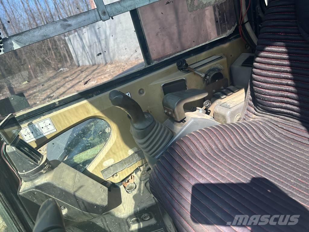 Hitachi ZX50 Roomikekskavaatorid