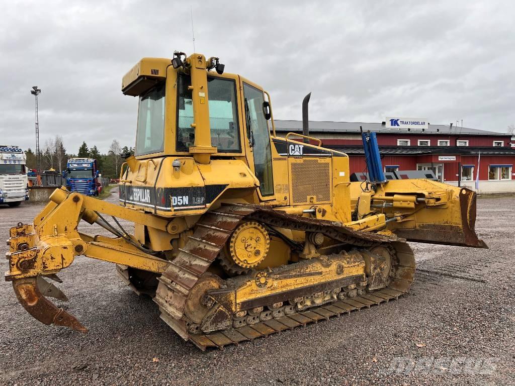 CAT D 5 N LGP Buldooserid