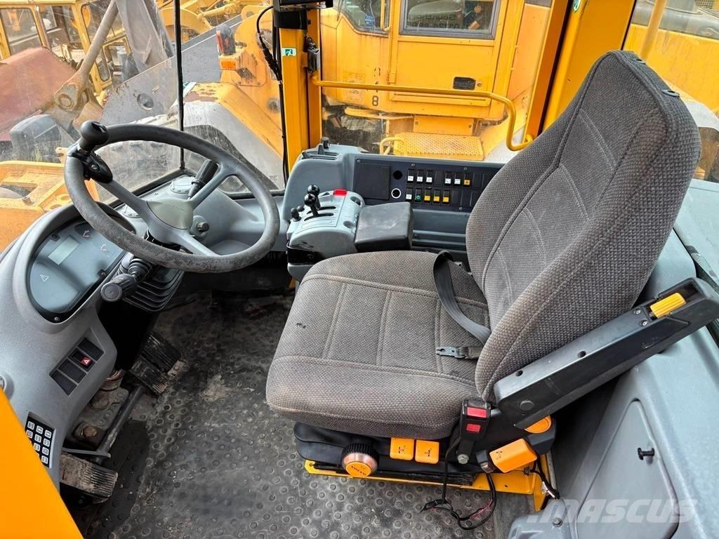 Volvo L 120 E Rataslaadurid