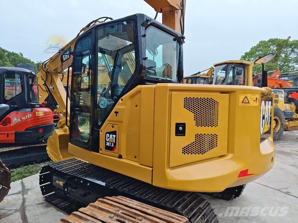 CAT 307.5 Roomikekskavaatorid
