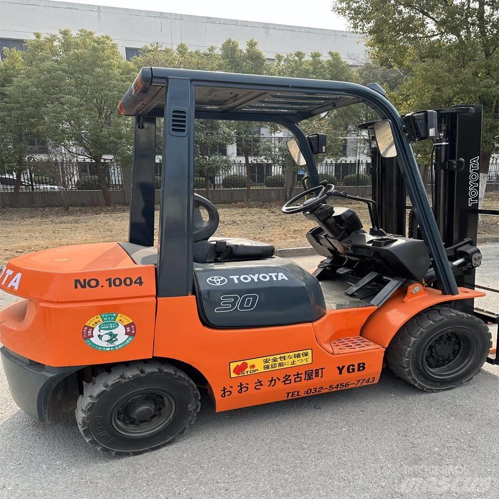 Toyota 02-7 FD F 30 Diiseltõstukid