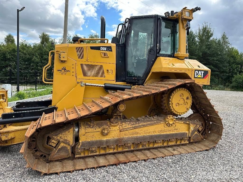 CAT D 6 N LGP Buldooserid