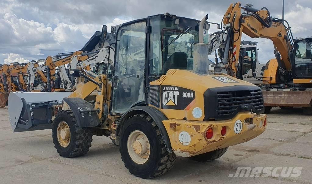 CAT 906 H Rataslaadurid