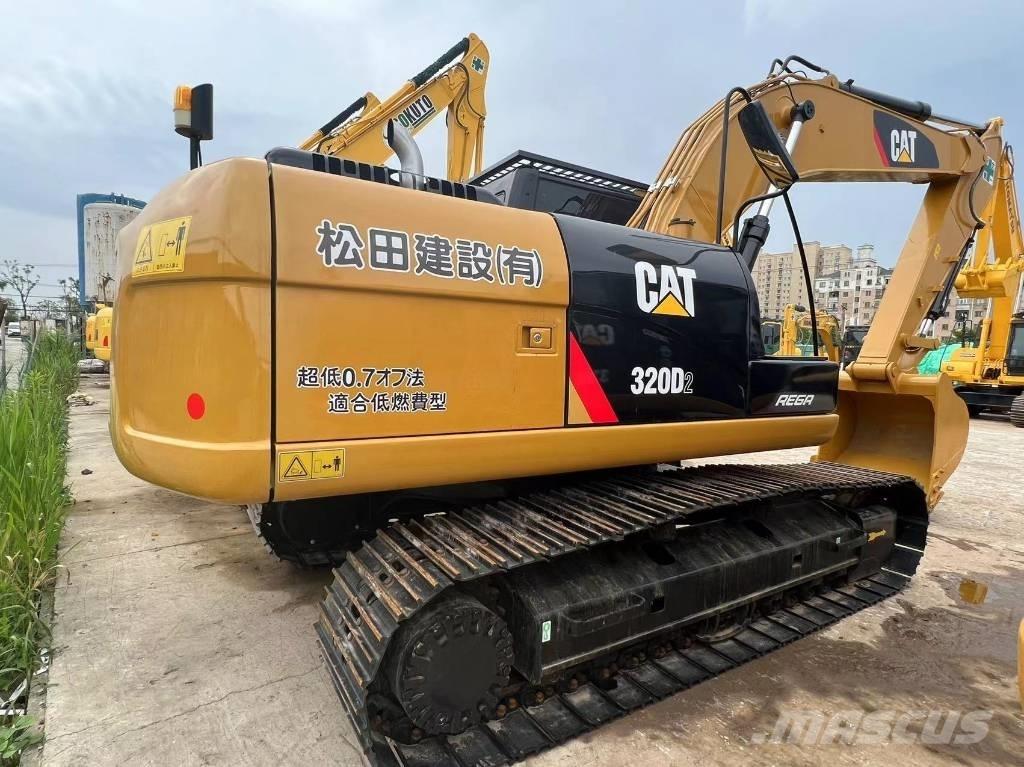 CAT 320 D Roomikekskavaatorid