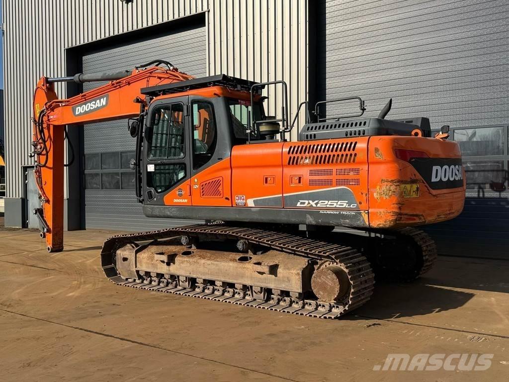 Doosan DX255NLC-5 Roomikekskavaatorid