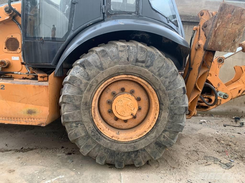 CASE 580 M Rataslaadurid