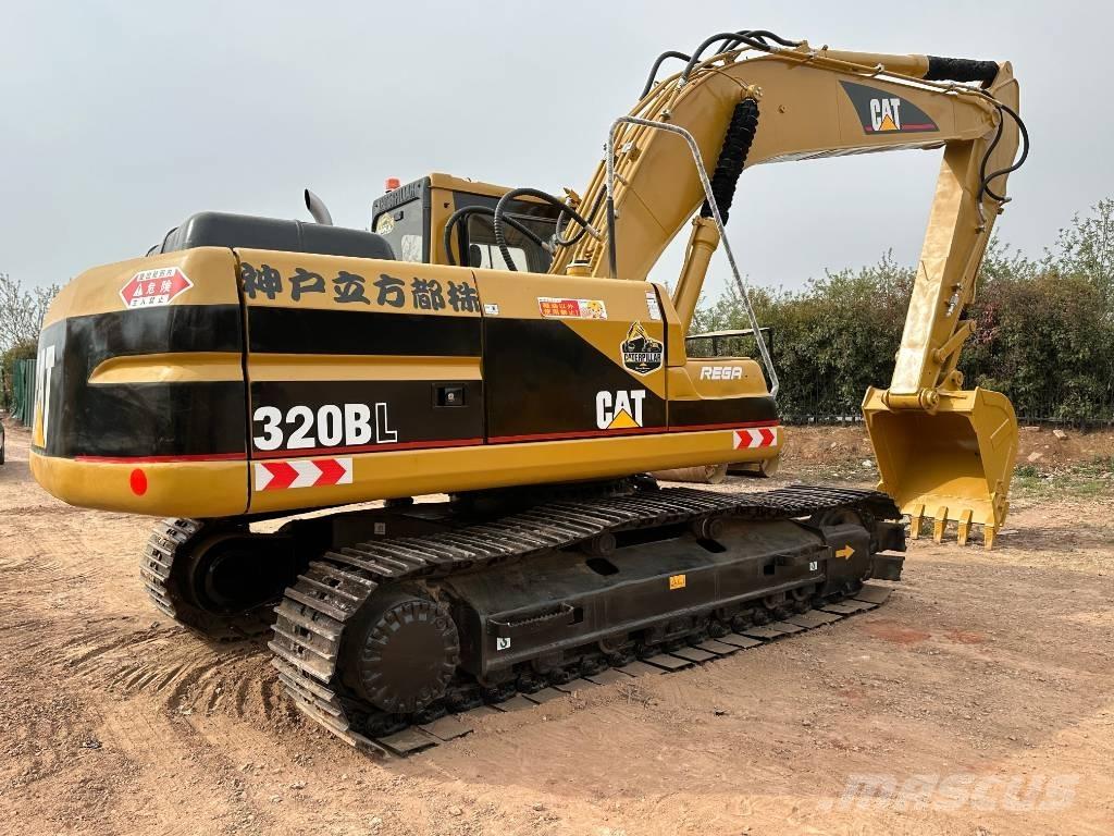 CAT 320B Roomikekskavaatorid