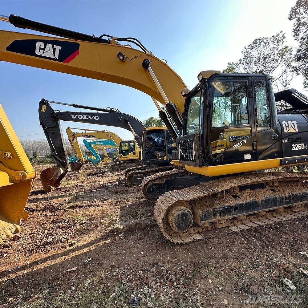 CAT 326D Roomikekskavaatorid