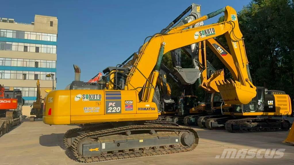 Komatsu PC 220-8 Väikeekskavaatorid 7t-12t