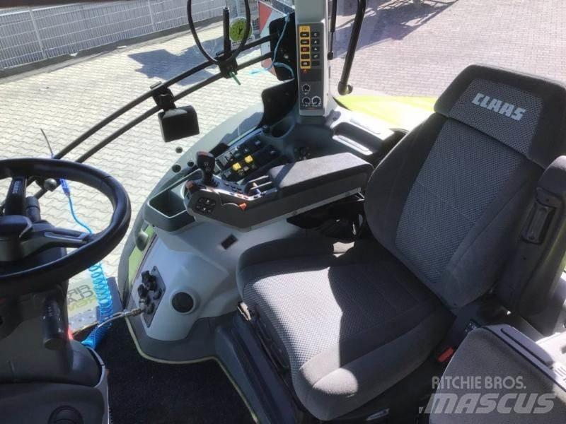 CLAAS AXION 850 Traktorid