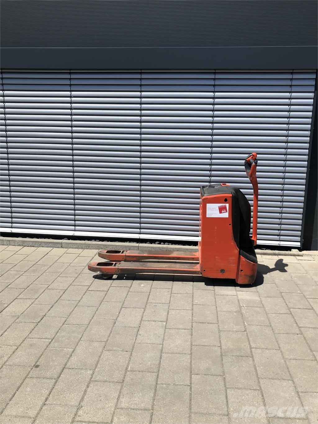 Linde T16 Järelkäidavad virnastajad