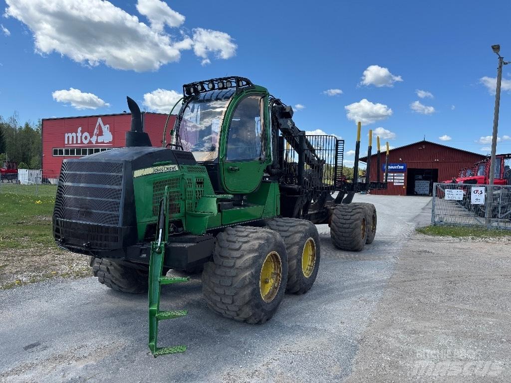 John Deere 1510G Forwarderid