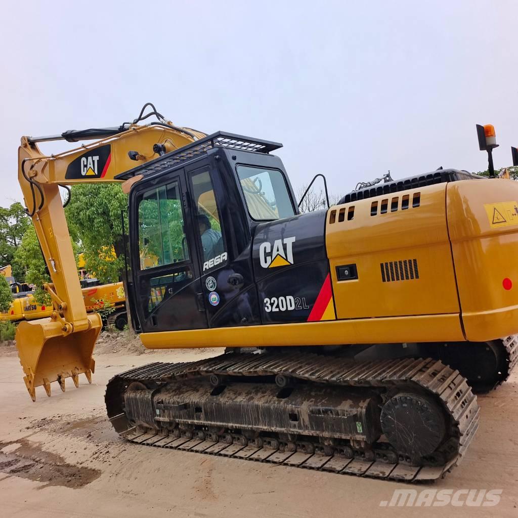 CAT 320 D Roomikekskavaatorid