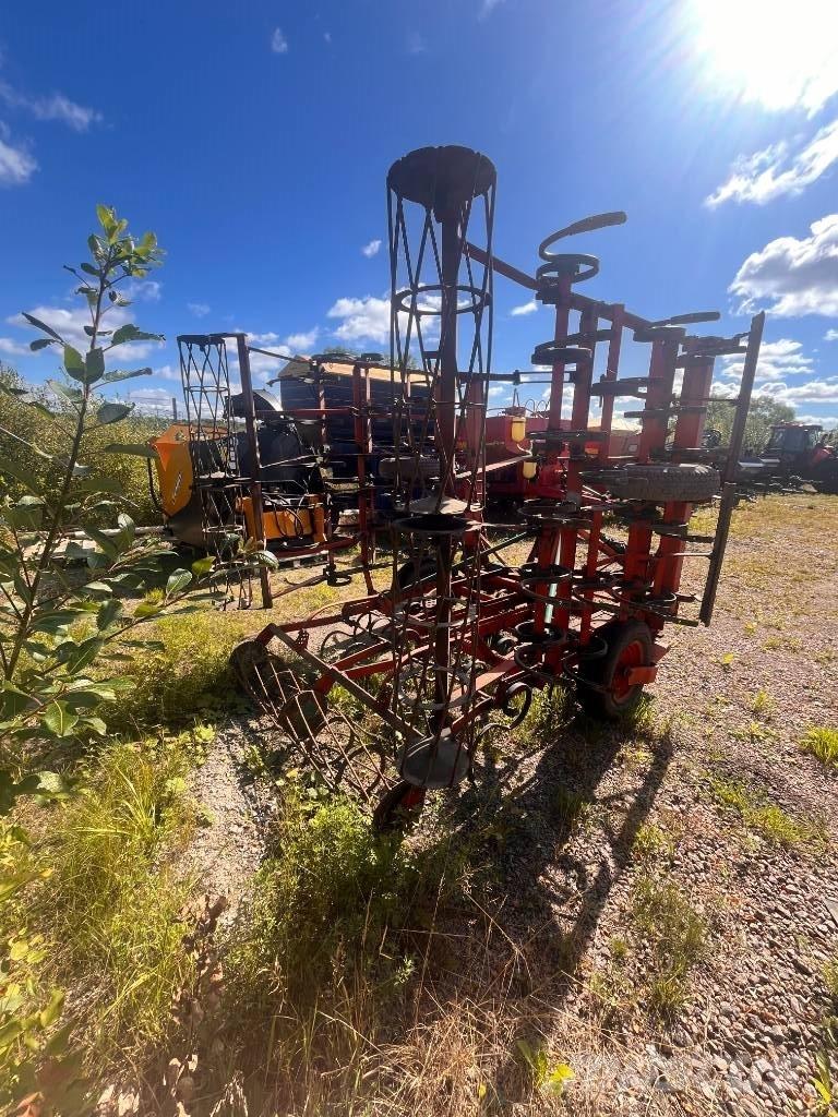 Kverneland Harv 5.4m Äkked