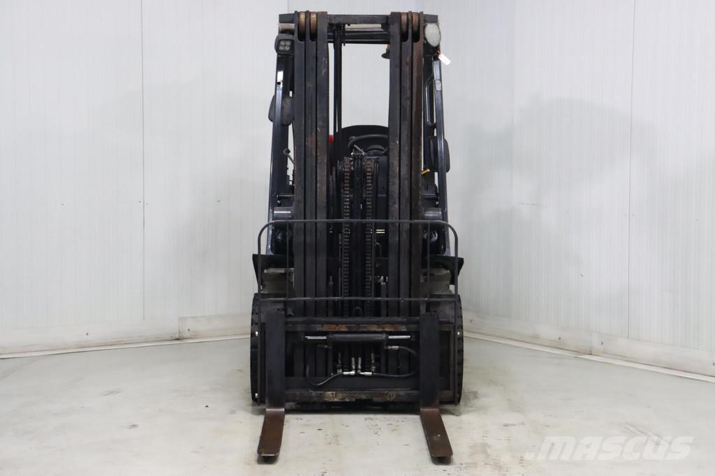 Nissan U1D2A20LQ Gaasitõstukid