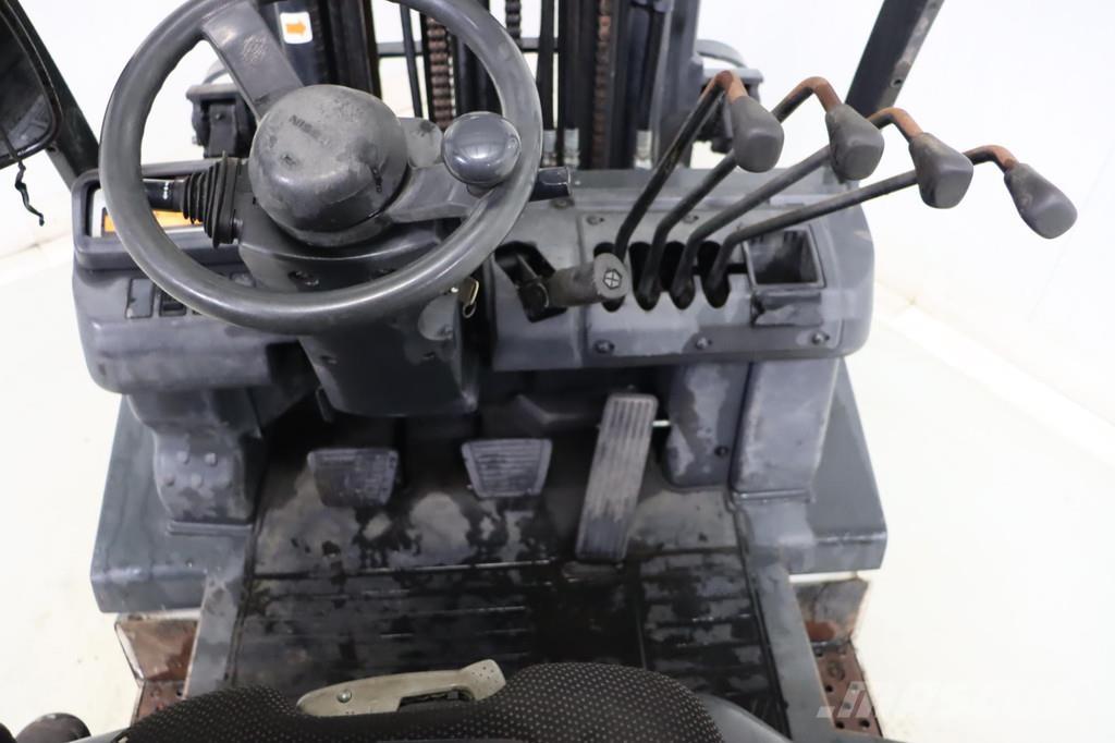 Nissan U1D2A20LQ Gaasitõstukid