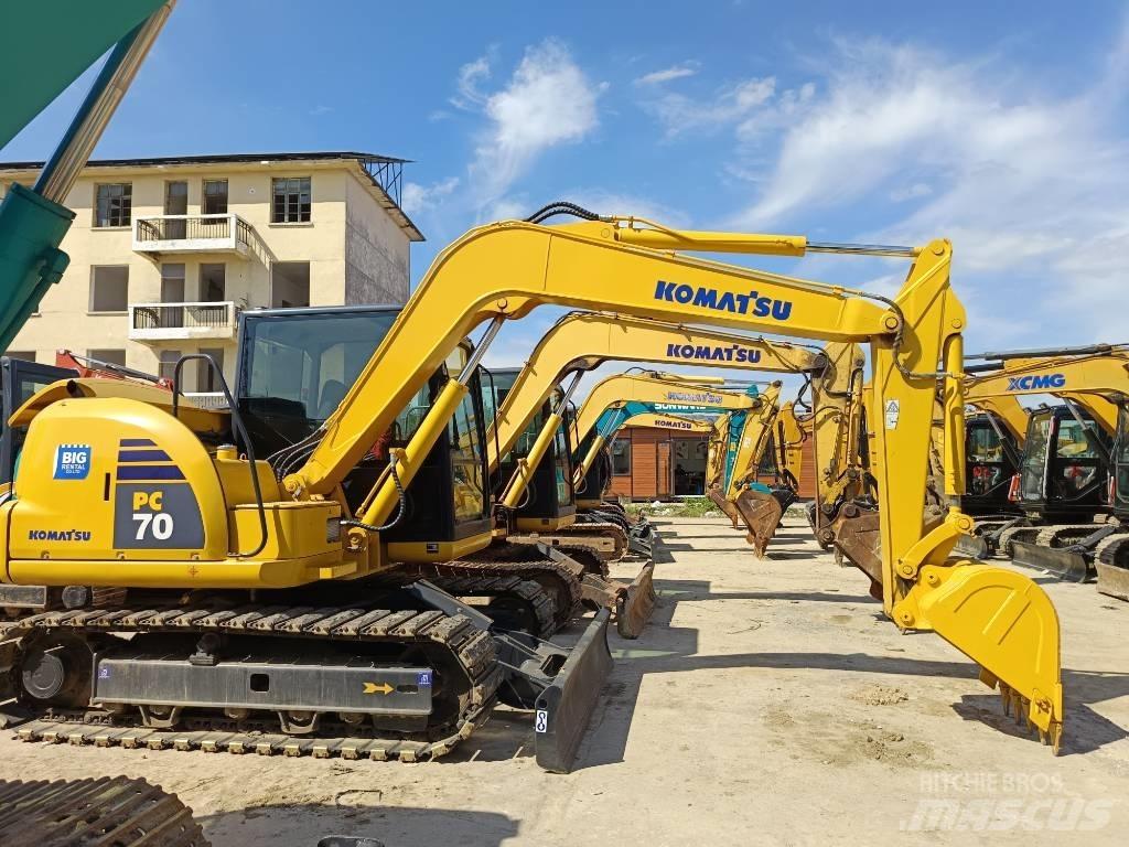 Komatsu PC 70 Roomikekskavaatorid