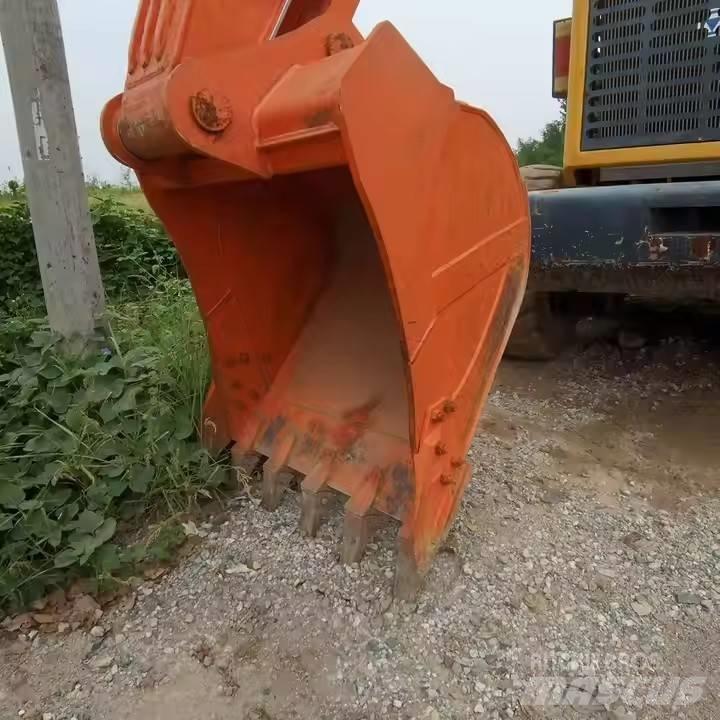 Doosan DH 220 LC-7 Roomikekskavaatorid