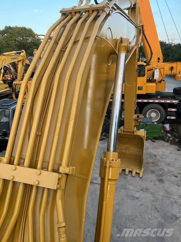 CAT 320 C L Roomikekskavaatorid