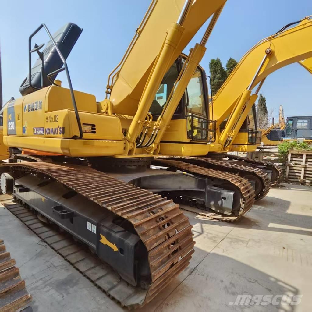 Komatsu PC 220 Roomikekskavaatorid