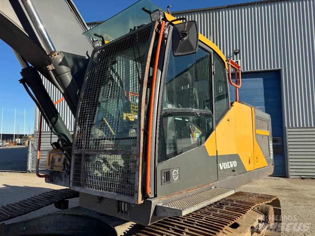 Volvo EC 250 EL Roomikekskavaatorid