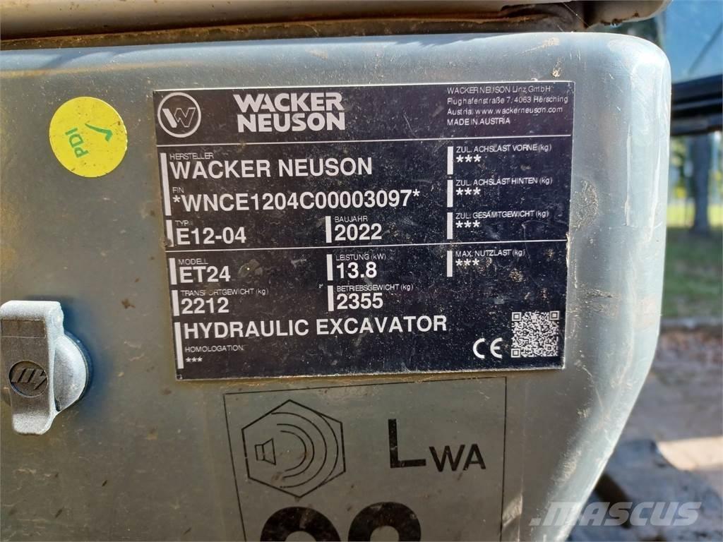 Wacker Neuson ET24 Roomikekskavaatorid