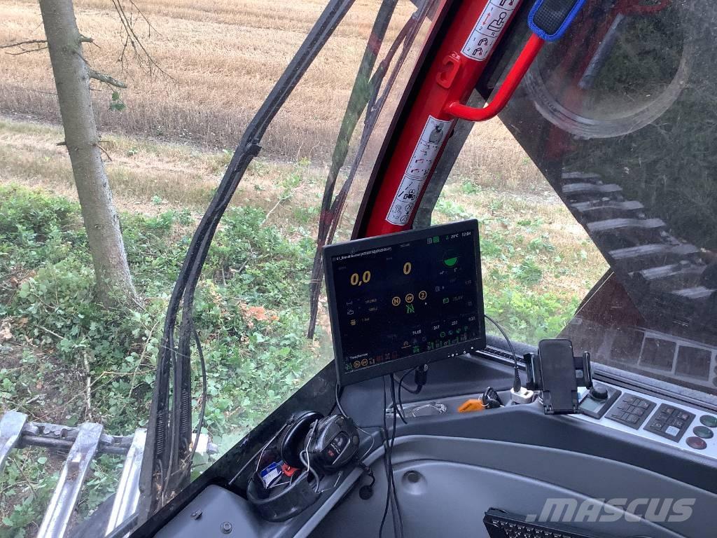 Komatsu 951 Harvesterid