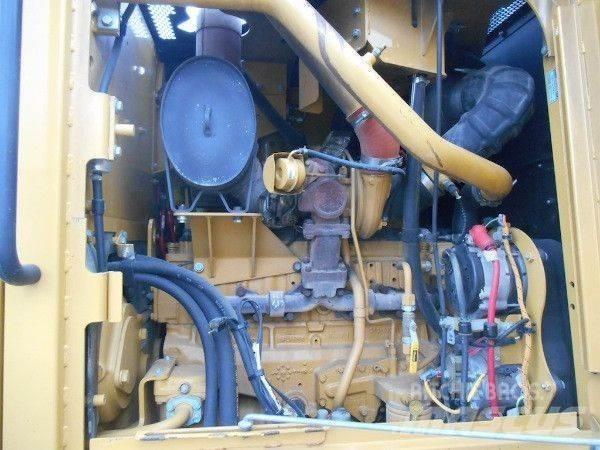 CAT 140M Greiderid