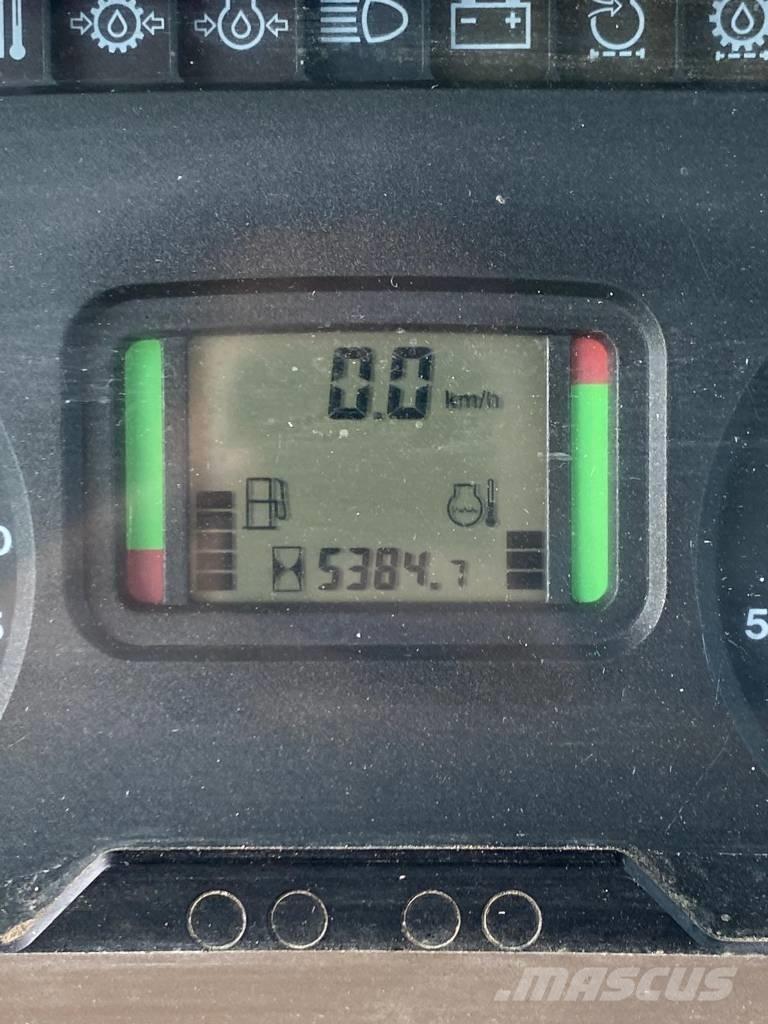 John Deere 6534 Traktorid