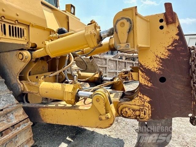 CAT D 8 R Buldooserid