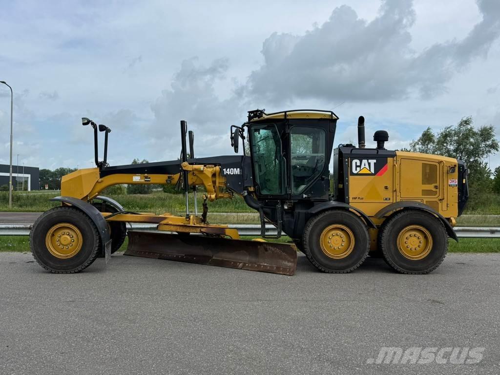 CAT 140M2 Greiderid