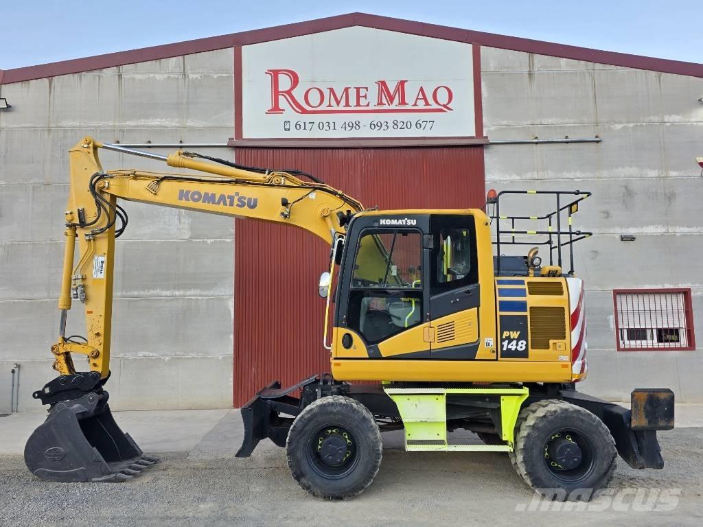 Komatsu PW 148-11 Buldooserid