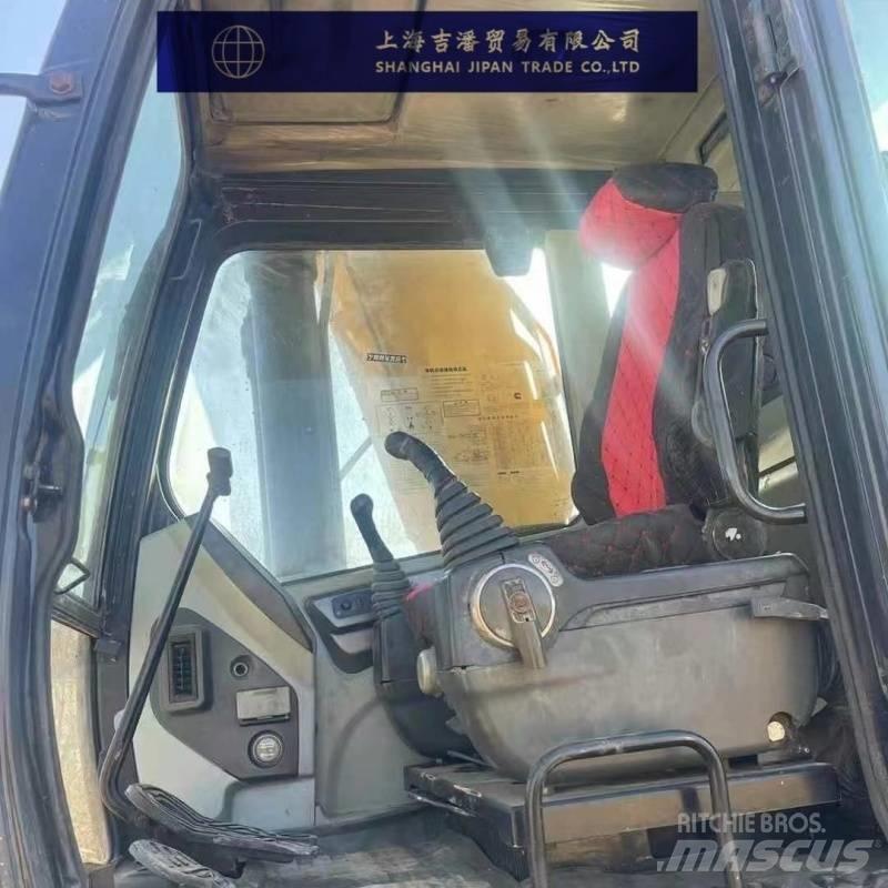 Hyundai 305L Roomikekskavaatorid