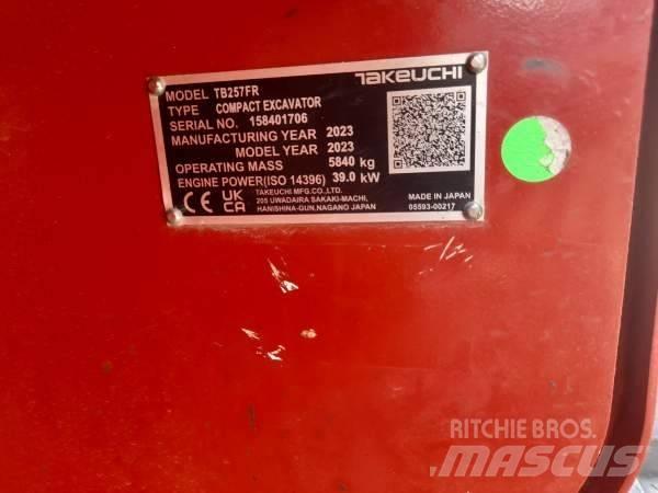 Takeuchi TB 257 FR Miniekskavaatorid < 7 t