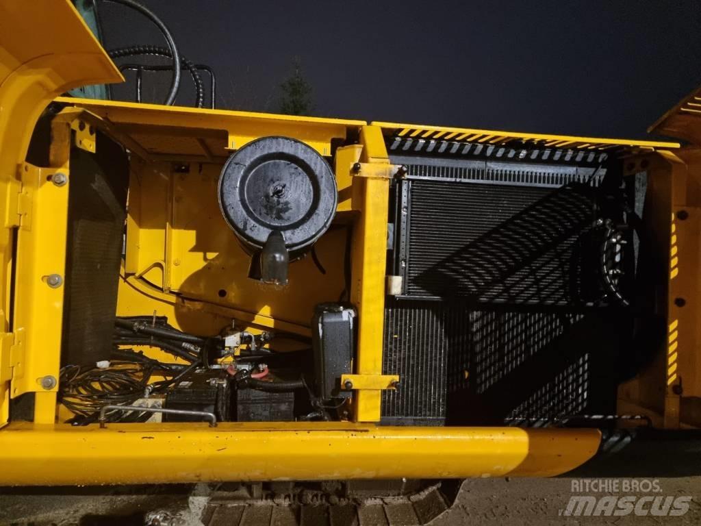JCB JS 210 LC Roomikekskavaatorid