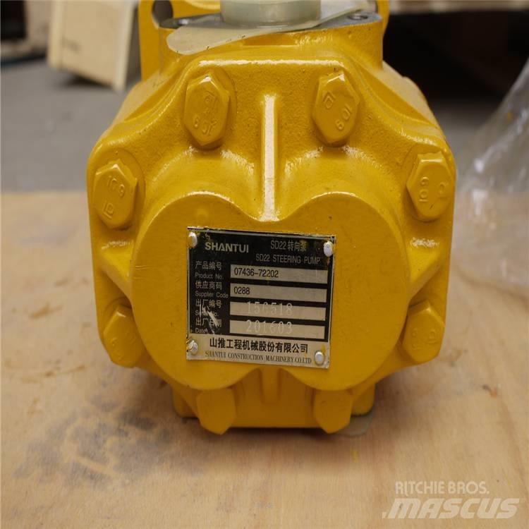 Komatsu D85A-18 pump Hüdraulika