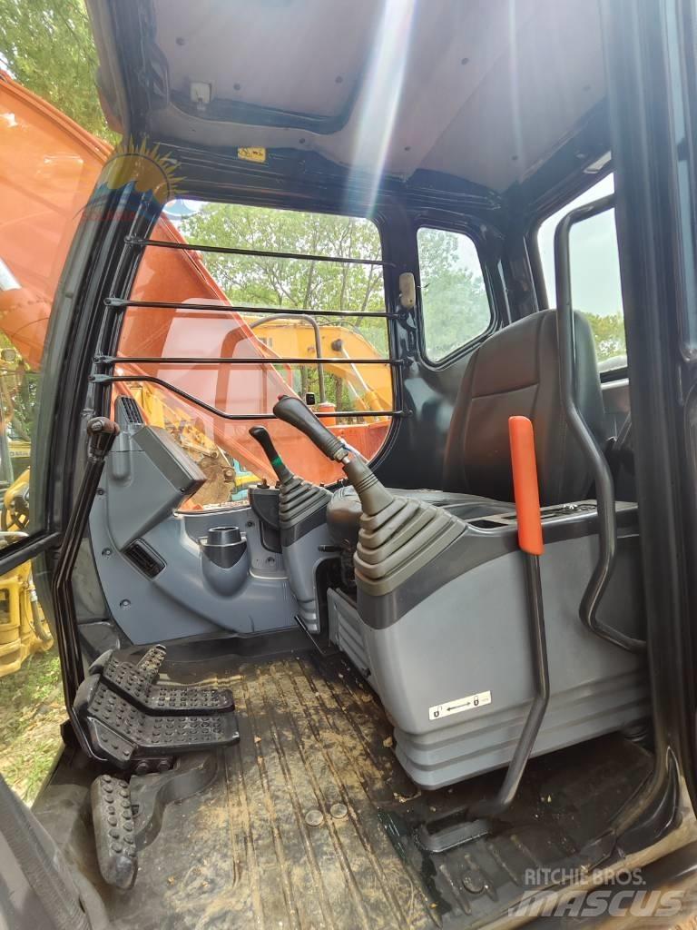 Hitachi ZX 120 Roomikekskavaatorid