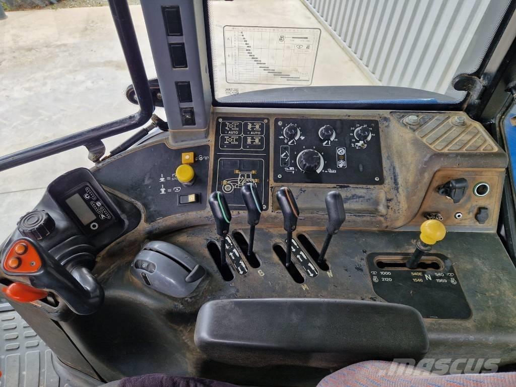 New Holland TM 150 Traktorid