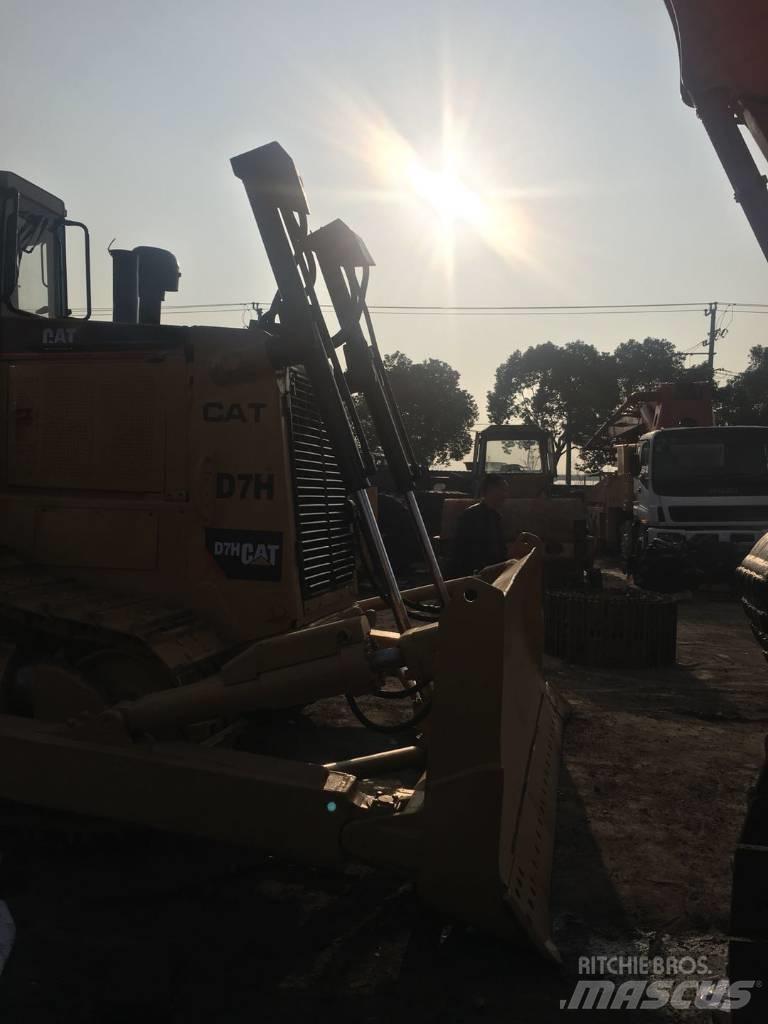 CAT D7H Buldooserid