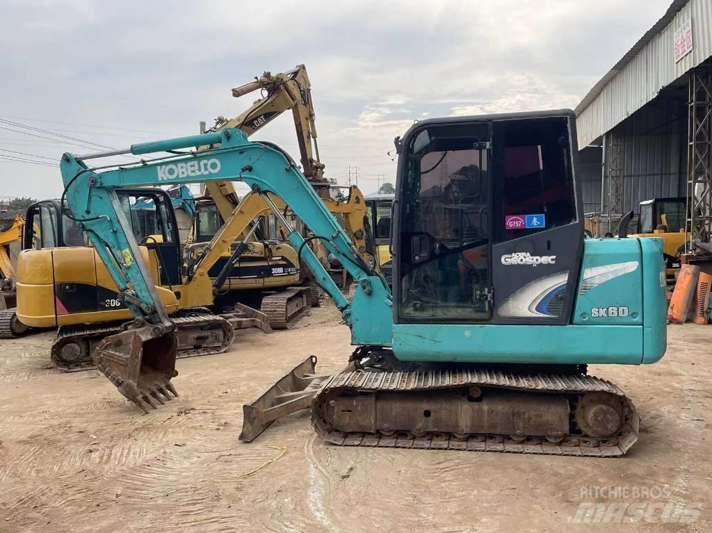 Kobelco SK 60-8 Roomikekskavaatorid