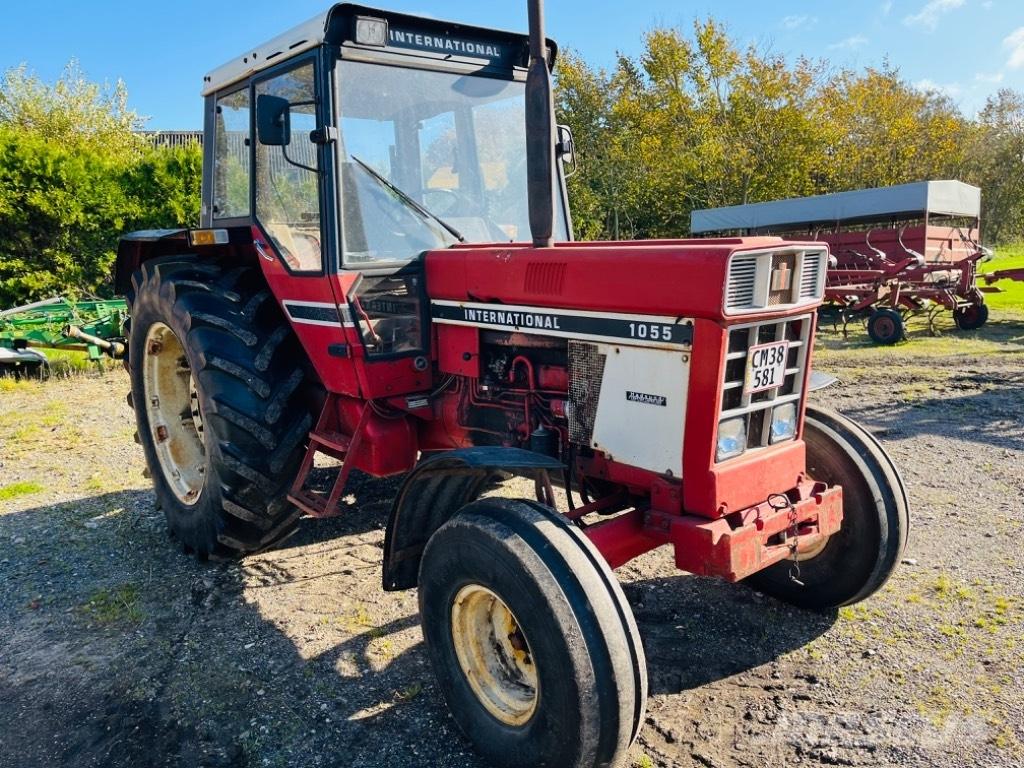 International 1055 Traktorid
