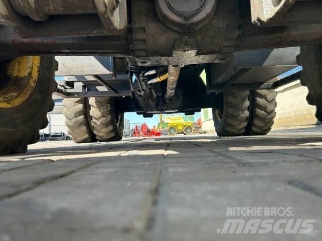Mecalac 714 MW Ratasekskavaatorid