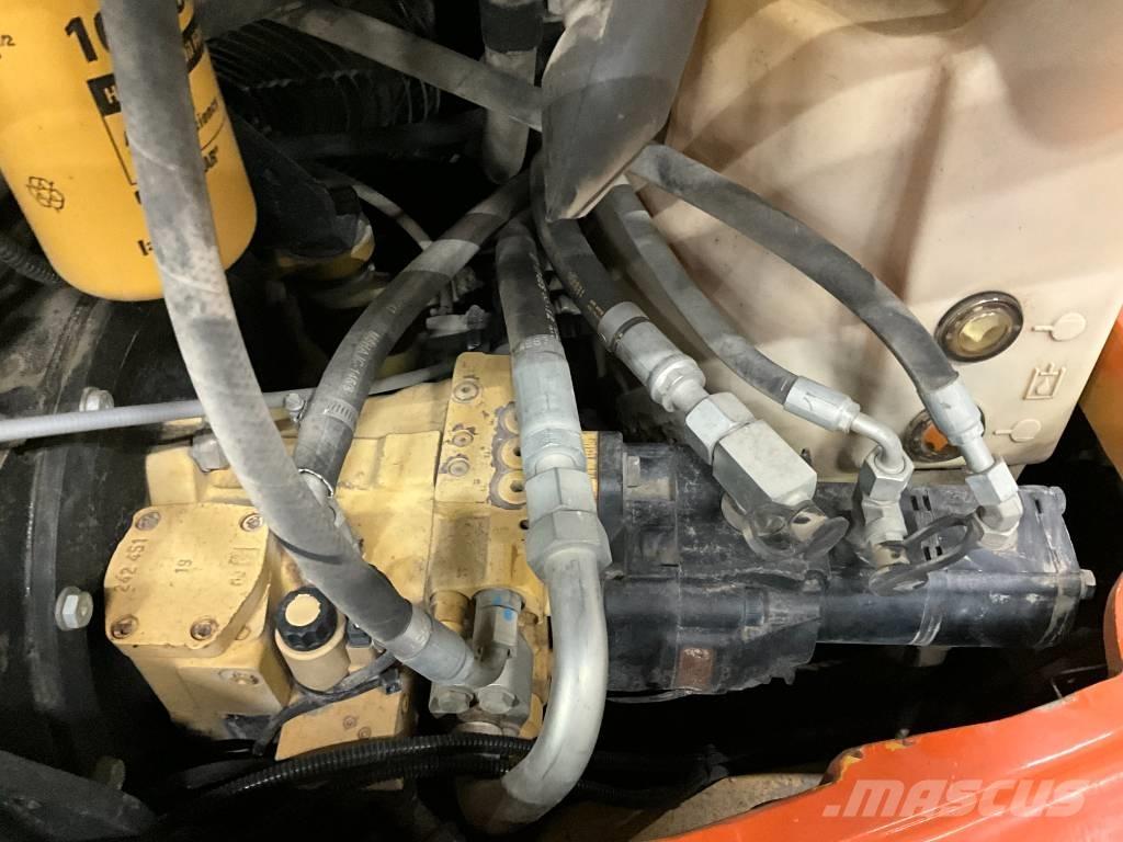 CAT 908 H Rataslaadurid