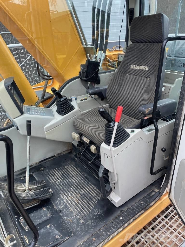 Liebherr R914 Roomikekskavaatorid