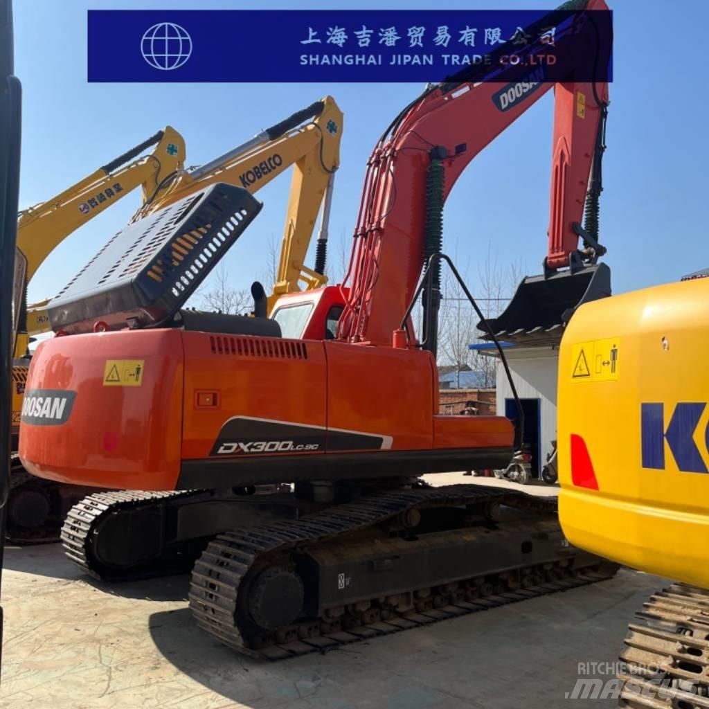 Doosan DX 300 Roomikekskavaatorid
