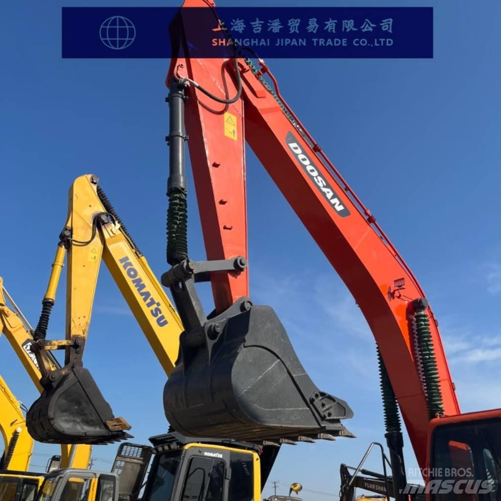Doosan DX 300 Roomikekskavaatorid