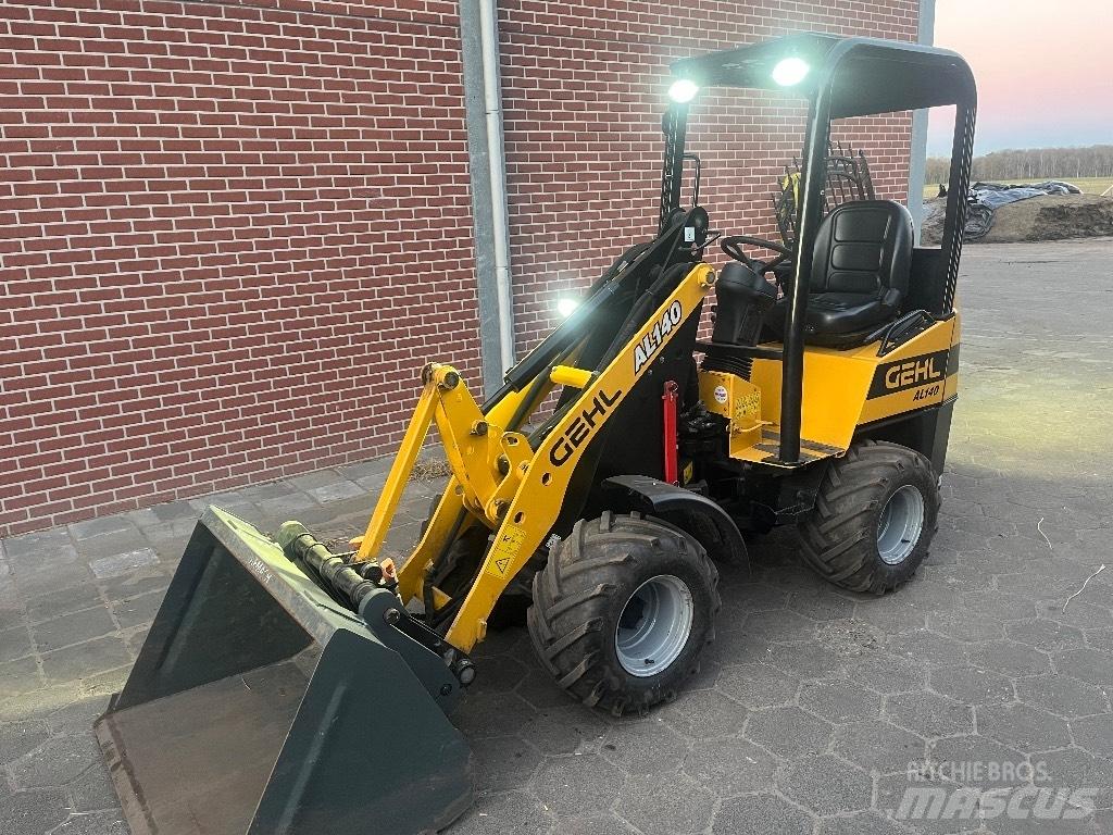 Gehl AL 140 Väikelaadurid